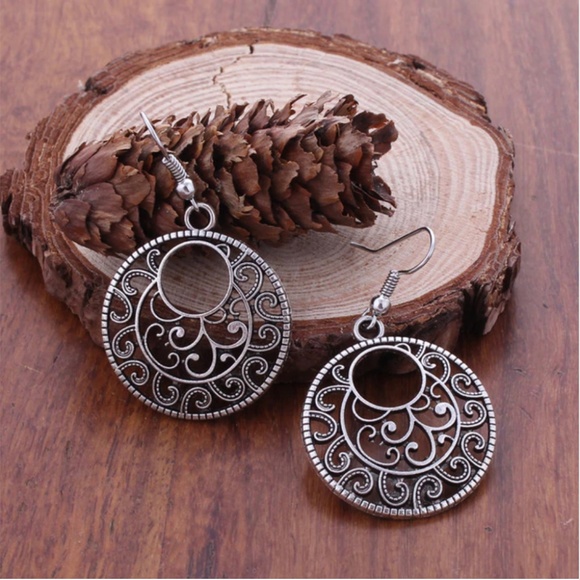 Vintage Jewelry - Boho Silver Vintage Earrings